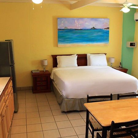 Azure Hotel And Art Studio Simpson Bay Kültér fotó